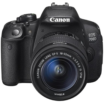 CANON EOS 700D 18-55 IS STM